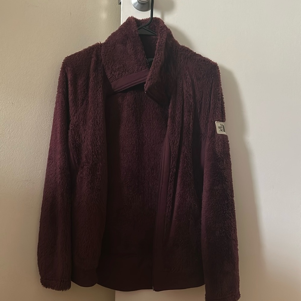 North Face Women’s Maroon Jacket Small Fuzzy
